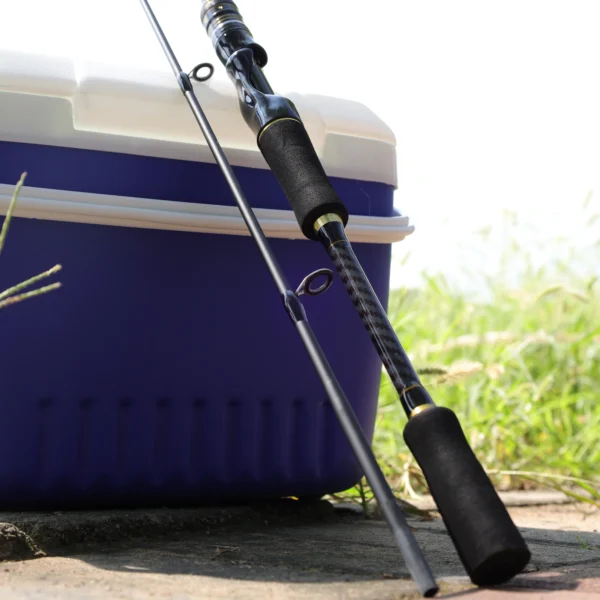 Manufacturer Wholesale Carbin Fiber Lure Fishing Rods: Spinning Rods  Baitcasting Rods in Various Length Action and Hardness - Image 5